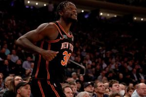 NBA: Knicks conquer LeBron-less Lakers, Nuggets skid reaches five games