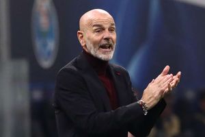 Stefano Pioli signs new Milan contract until 2023