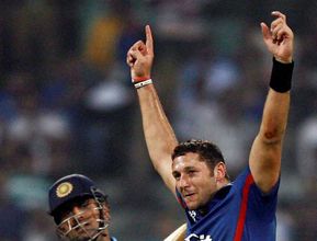 Yorkshire racism controversy: Bresnan apologises to Azeem Rafiq but denies making racist slurs