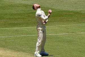 Ashes 2021-22: Lewis defends England selection, Stokes fitness to be assessed