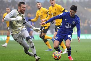 Premier League: Wolves 0-0 Chelsea: Stalemate sees Blues fall further off the pace