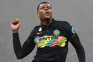 Inter 1-0 Torino: Champions end 2021 clear at the top