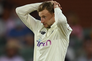 Ashes 2021-22: Root sent for scans after suffering injury in warm-up