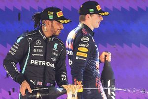 Hamilton labels Verstappen driving 'over the limit' after Saudi Arabia drama