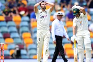Ashes 2021-22: Wood expects England response after frank Silverwood evaluation