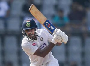 India vs New Zealand 2nd Test, Day 2, Session 1 Highlights: Mayank, Axar hold off Kiwis