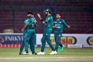 Pakistan clinch T20 series against West Indies