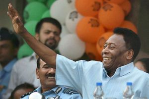 'Don't worry': Pele assures fans as Ronaldo sends support