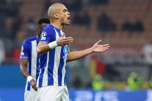 Pepe to miss Porto's decisive Atletico Madrid clash due to COVID-19