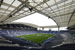 Porto and Sporting CP could face one-year ban from playing in Europe for unpaid debts