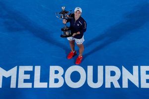 Australian Open: Barty focused on enjoying herself to ignore pressure of drought