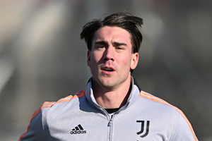 Vlahovic labelled a 'coward' by Fiorentina ultras for joining Juventus