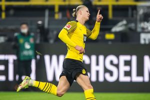 Rumour Has It: Barcelona dream behind Dortmund's Haaland delaying club decision