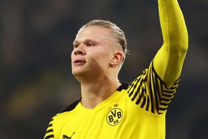 Rumour Has It: Manchester United pull out of race for Dortmund's Haaland