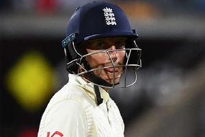 Ashes 2021-22: Root would 'love the opportunity' to revive sorry England