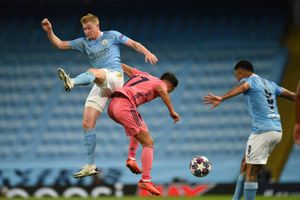 Manchester City 1-0 Chelsea: De Bruyne strike sends City 13 points clear