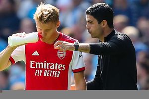 Tottenham vs Arsenal called off as Odegaard positive leaves Gunners short for derby