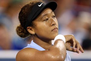 Injured Naomi Osaka withdraws from Melbourne Summer Set 1 as Halep reaches final