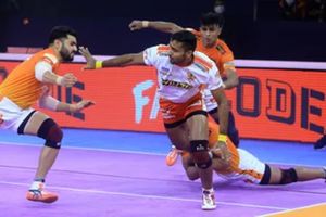 PKL: Puneri Paltan outclass Gujarat Giants; Dabang Delhi edge past Telugu Titans