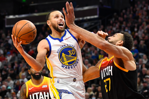 Curry lifts fast-finishing Warriors past streaking Jazz, DeRozan hits another buzzer beater