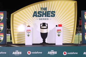 Ashes 2021-22: ECB investigating after police are called to end England and Australia party