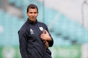 IPL 2022: Surrey Coach Vikram Solanki leaves county club to join Ahmedabad team as Director of Cricket