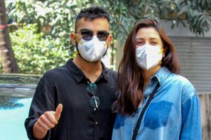 Kohli, Anushka request media to refrain from publishing daughter Vamika's pictures