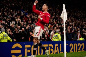 Manchester United 2-0 Brighton and Hove Albion: Ronaldo ends drought as Red Devils go fourth