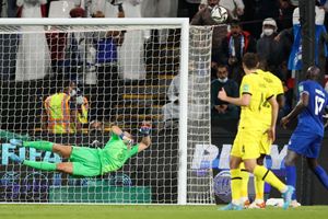 Al Hilal 0-1 Chelsea: Kepa excels again as Blues scrape into Club World Cup final