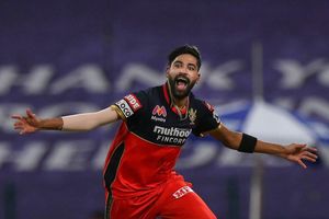 Was asked to quit cricket and drive auto after 2019 IPL: Mohammed Siraj
