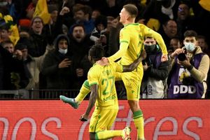 Nantes 3-1 Paris Saint-Germain: Poor Parisians downed as Neymar misses from the spot