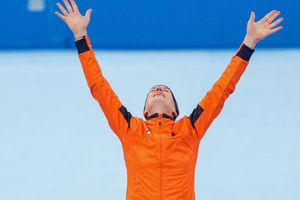 Winter Olympics: History made on the ice on day four