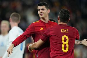 Spain 5-0 Iceland: Morata double guides La Roja to victory