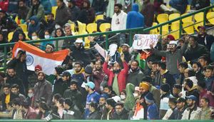IPL 2022 Ticket Booking: 25% crowd allowed in Mumbai, Pune stadiums, here's how you can book tickets online