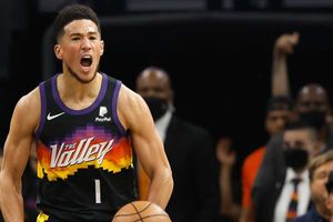 Suns win clash of the top seeds, LeBron's Lakers come up short