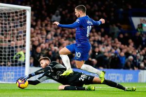 Arsenal want former Chelsea star, a good deal?