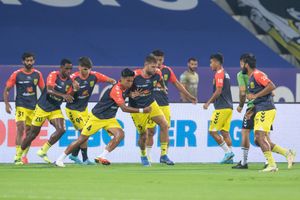 ISL: ATKMB vs HFC, Preview: ATK Mohun Bagan have mountain to climb against on-song Hyderabad