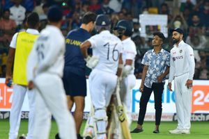 India vs Sri Lanka: Cricket fan enters ground, clicks selfie with Kohli before being chased away by police
