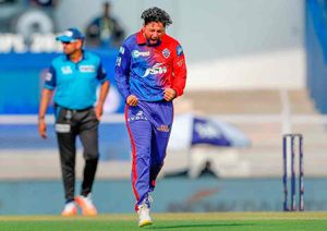 IPL 2022: Kuldeep Yadav is more secure in DC than in KKR, Axar Patel opens up about teammate