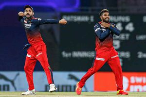 IPL 2022: RCB vs KKR: Royal Challengers Bangalore win tense low-scoring match