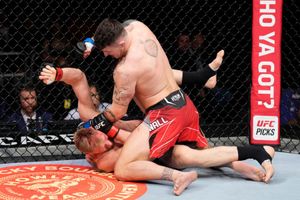 UFC London 2022 results and recap: Aspinall thrills in night of finishes with first-round submission of Volkov