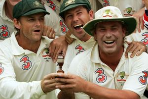 Shane Warne dies: England hail 'one of the greatest of all time'