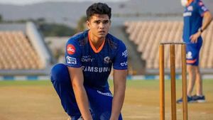 Arjun Tendulkar to make debut for MI against CSK? IPL Price, Stats, Bowling Speed -- All You Need to Know