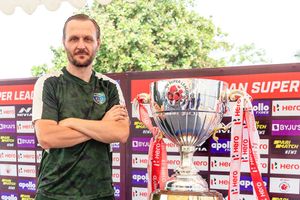 ISL witnesses a first with Vukomanovic's three-year extension at Kerala Blasters