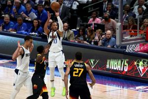 Jalen Brunson explodes for 41 points in Mavericks win, Embiid and Maxey prove too much for Toronto