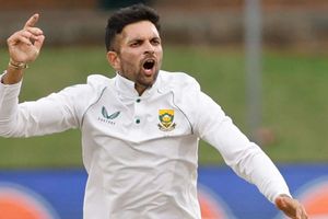 Maharaj and Mulder put South Africa on course for 2-0 win