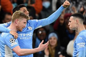 Manchester City 1-0 Atletico Madrid: De Bruyne hands Premier League leaders slender advantage