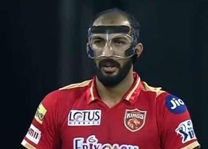 Why Rishi Dhawan of Punjab Kings wore a face mask while bowling in IPl 2022? Here's the reason!