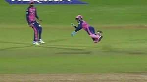 IPL 2022: WATCH! Sanju Samson makes a stunning throw to dismiss Virat Kohli