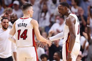 Heat and Suns go 2-0 up over 76ers and Mavericks